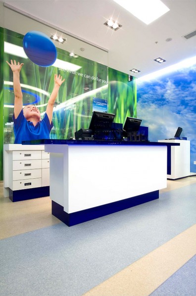 O2 retail - mixing organic colour with core blue and white